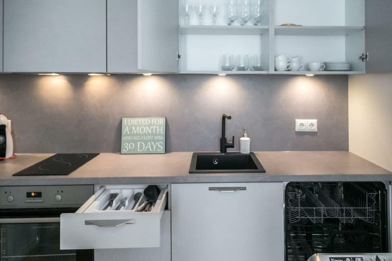 Kalamehe Modern Apartment 2 Near City Center Pärnu Extérieur photo